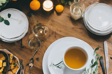 Digital Detox and Dining: Creating Mindful Mealtime Rituals